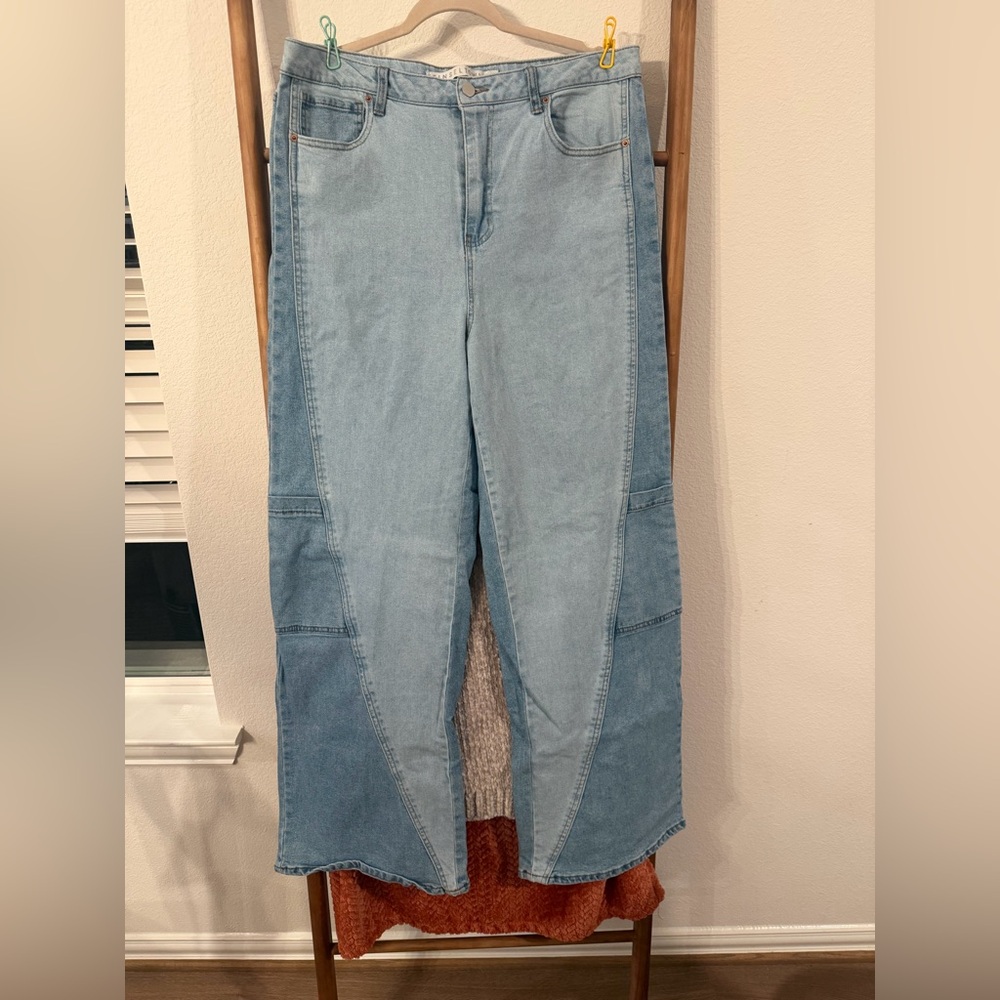 Tinseltown Light Blue Flare Jeans
